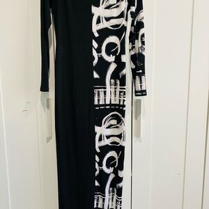 Chic Monochrome Long Sleeve Dress